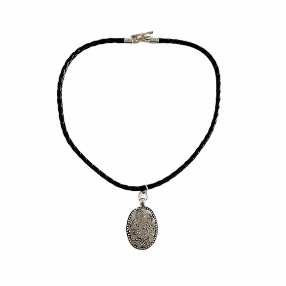 Unknown Jewelry - Black Braided Medallion Necklace